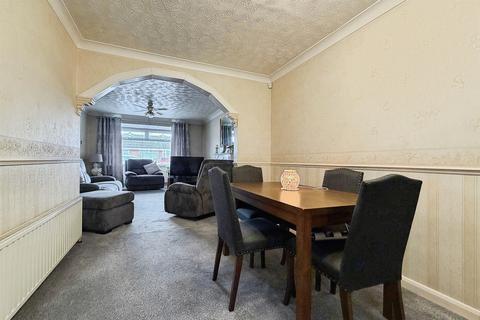 3 bedroom semi-detached house for sale, Westlands Road, Sproatley, Hull