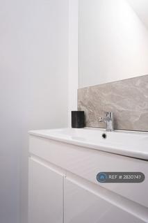 1 bedroom in a house share to rent, Gradwell Street, Stockport, SK3