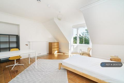 8 bedroom semi-detached house to rent, Spital, Aberdeen, AB24