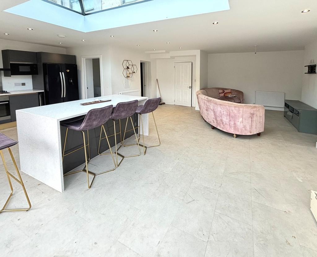 Kitchen 2
