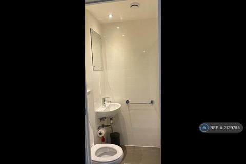 2 bedroom flat to rent, Straits Parade, Bristol, BS16