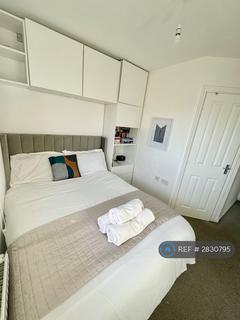 undefined, Honduras Gardens, Milton Keynes, MK3