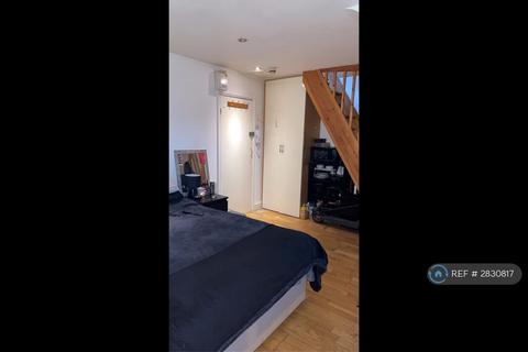 1 bedroom flat to rent, Lynette Avenue, London, SW4