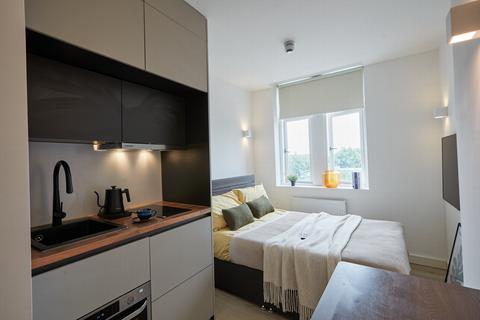 Studio to rent, Woolwich Road, London SE7