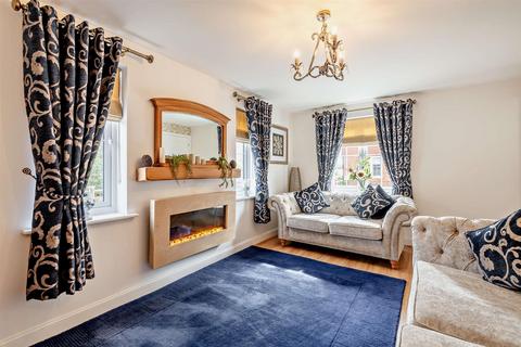 3 bedroom detached house for sale, Matthews Avenue, Harrietsham, Maidstone