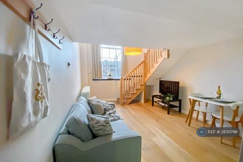 undefined, Mcdonald Road, Edinburgh, EH7