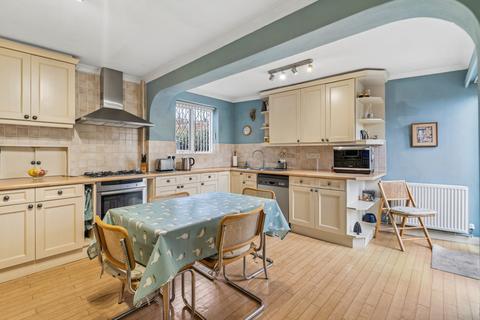 3 bedroom detached bungalow for sale, Hungerford Drive, Maidenhead