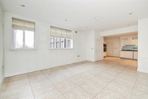 2 bedroom apartment for sale, King Edward Place, Bushey