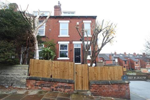 2 bedroom terraced house to rent, Wetherby Terrace, Leeds, LS4