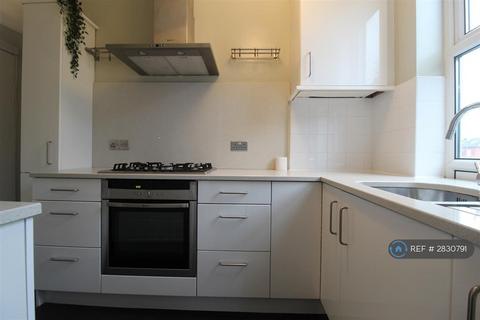 2 bedroom terraced house to rent, Wetherby Terrace, Leeds, LS4