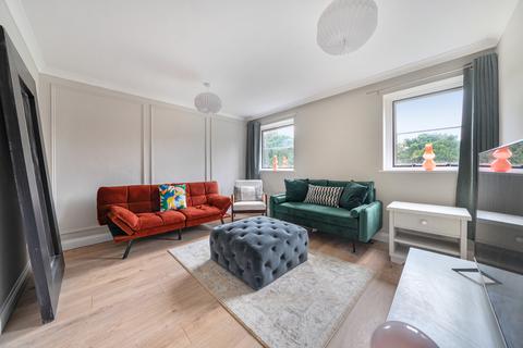 2 bedroom flat for sale, Abbey House, Cirencester, GL7