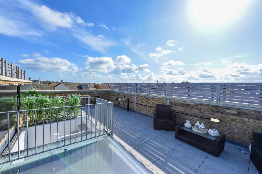 12-16 Fort Road, Margate21.jpg