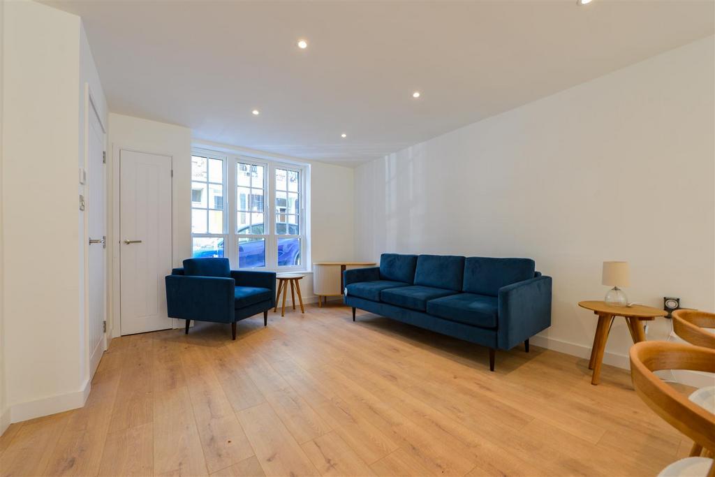 12-16 Fort Road, Margate12.jpg