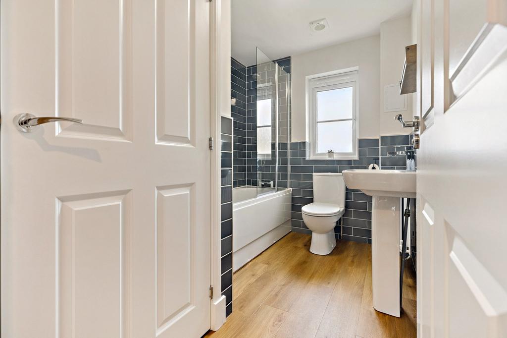 Main Bathroom