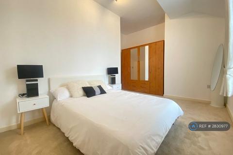 undefined, Clifton Drive North, Lytham St. Annes, FY8