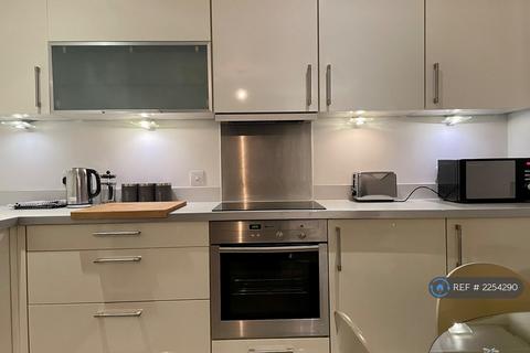 2 bedroom flat to rent, Blackfriars Road, Salford, M3