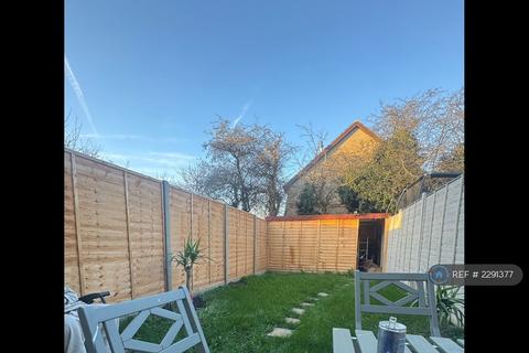 undefined, Studley Knapp, Milton Keynes, MK7