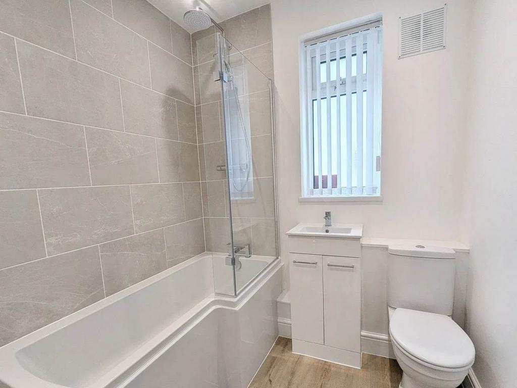 Bathroom1