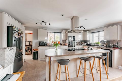 3 bedroom detached bungalow for sale, Amhurst Gardens, Belton