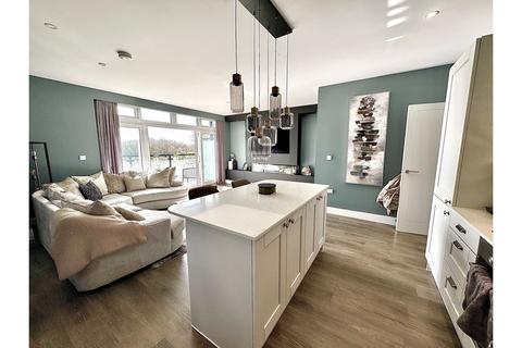 undefined, Lake Avenue, Camberley, GU16