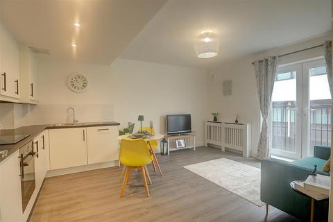 undefined, Eaton Court, Trent Road, nr Nuneaton Train Station & Town Centre