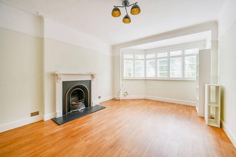 2 bedroom flat for sale, Ellerton Court, Acton, London, W3