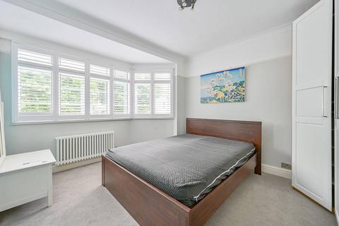 2 bedroom flat for sale, Ellerton Court, Acton, London, W3
