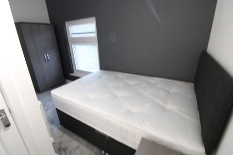 undefined, Calais Road, Burton upon Trent DE13