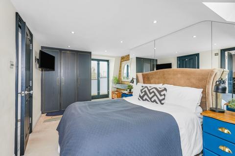3 bedroom property to rent, Amerland Road, East Putney, London, SW18