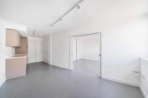 1 bedroom flat to rent, High Road, North Finchley, London, N12