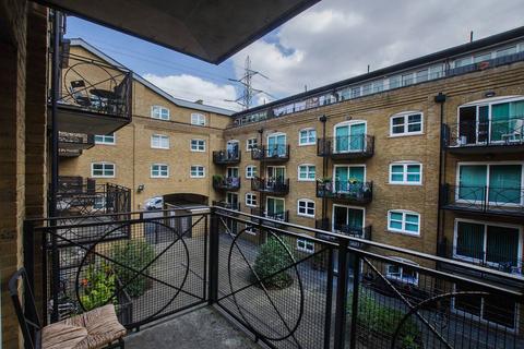 undefined, Western Gateway, Royal Docks, London, E16