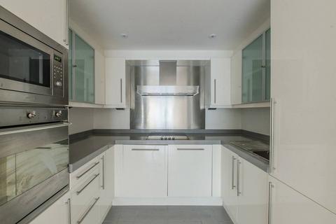 2 bedroom flat to rent, Western Gateway, Royal Docks, London, E16