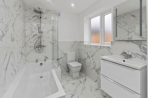 3 bedroom terraced house for sale, Greenfield Road, Dentons Green, WA10