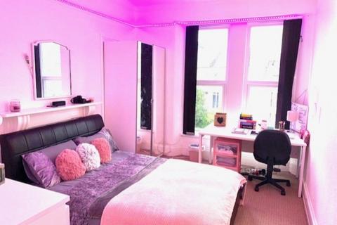 undefined, 66 Alexandra Road