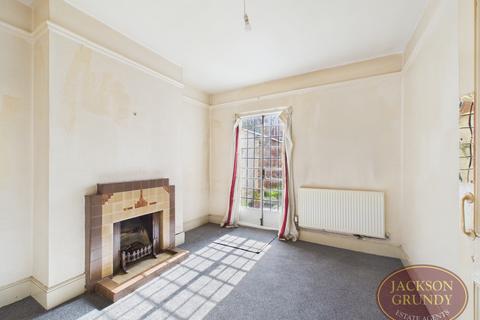 2 bedroom terraced house for sale, Beaconsfield Terrace, The Mounts, NN1 3ES