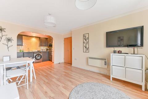 undefined, London Road, Norbury, London, SW16