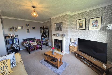 2 bedroom bungalow for sale, Tyn Cwrt, Brynsiencyn, Anglesey, LL61