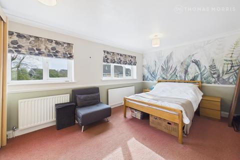 4 bedroom detached house for sale, Otter Way, St. Neots PE19