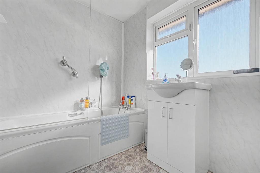 Bathroom.jpeg