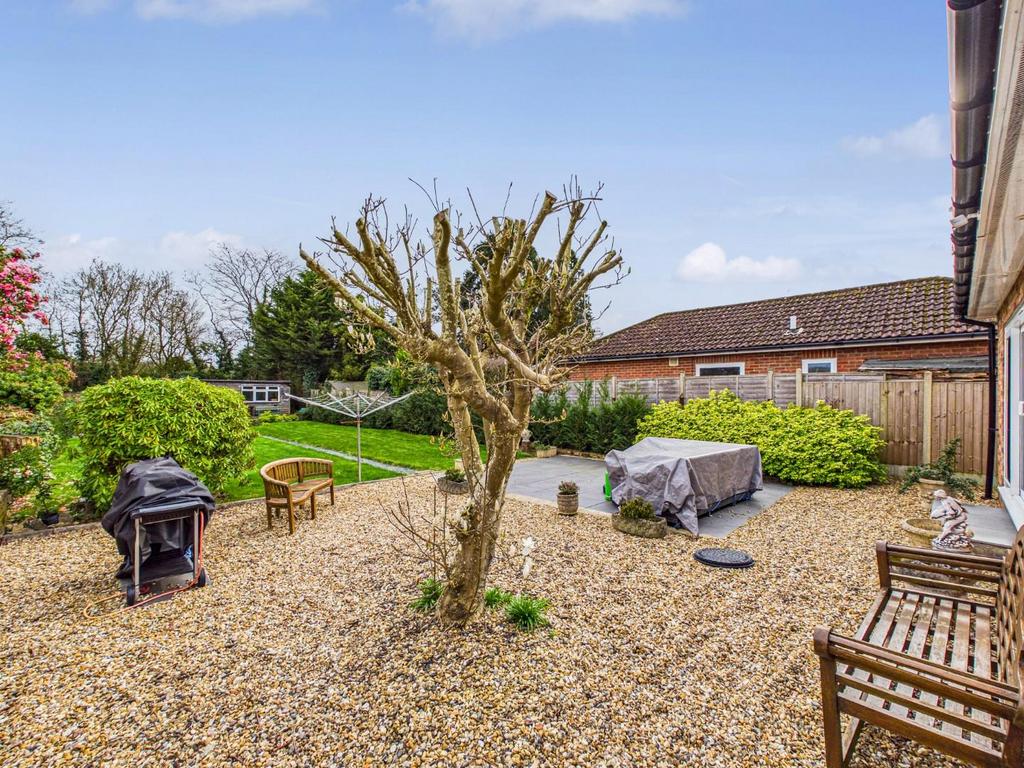 CAM05010 G0-PR0039-STILL027.jpg