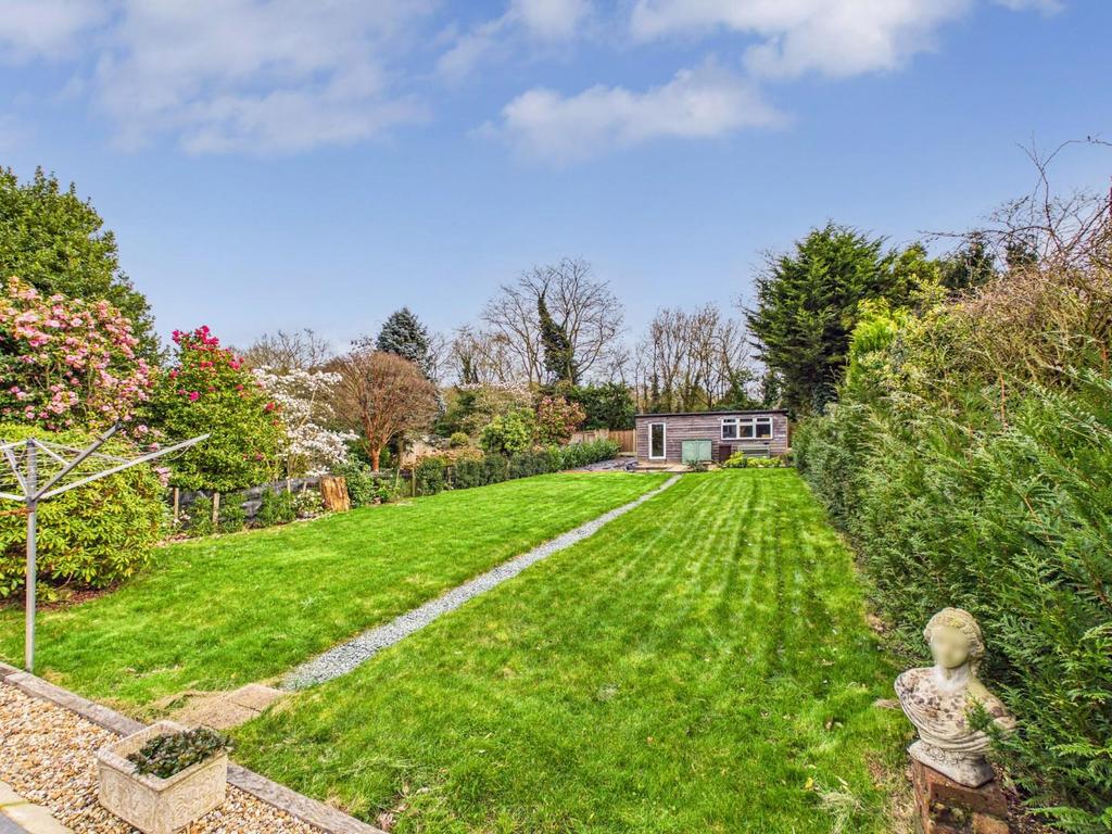 CAM05010 G0-PR0039-STILL020.jpg