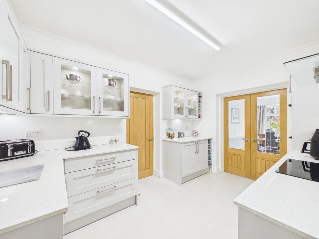 CAM05010 G0-PR0039-STILL010.jpg