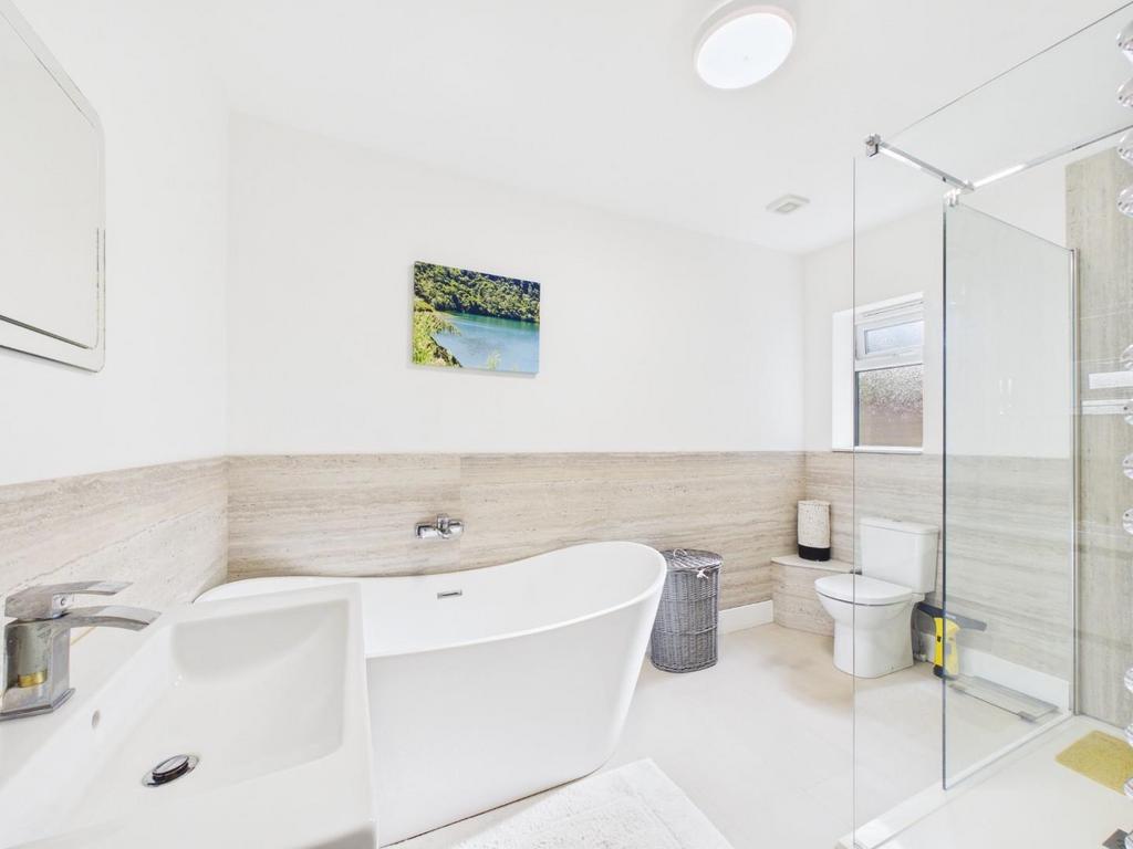 CAM05010 G0-PR0039-STILL006.jpg