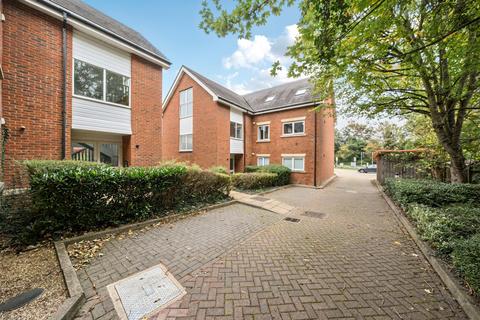 undefined, Roundwood Lane Harpenden AL5