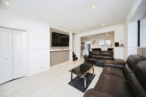 undefined, Lockhart Close, Dunstable
