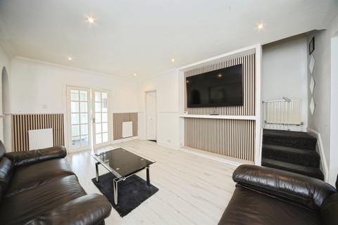undefined, Lockhart Close, Dunstable
