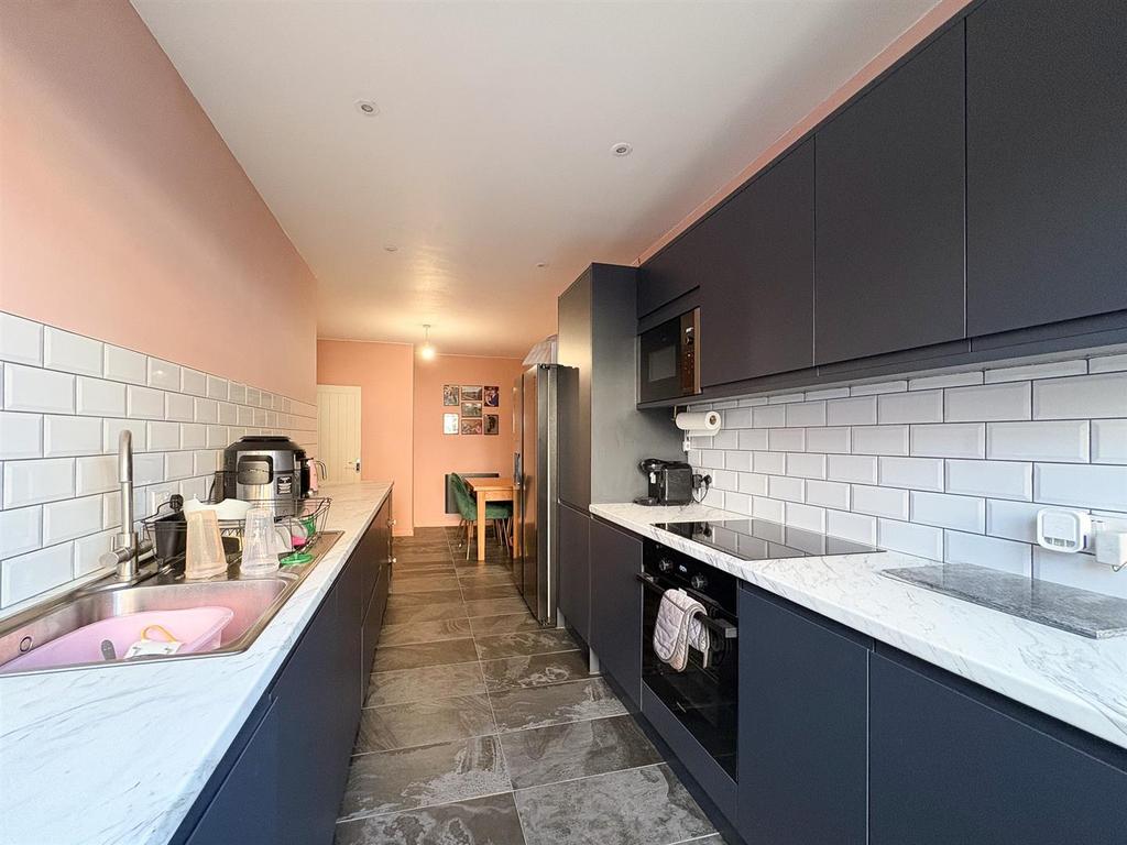 Kitchen-1-2.jpg