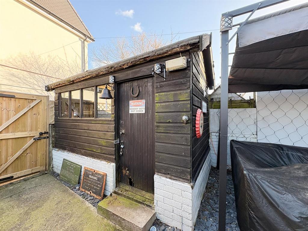 Shed-1.jpg