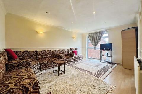 2 bedroom flat for sale, Archery Close, Harrow, HA3
