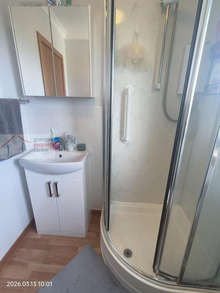 Shower Room a